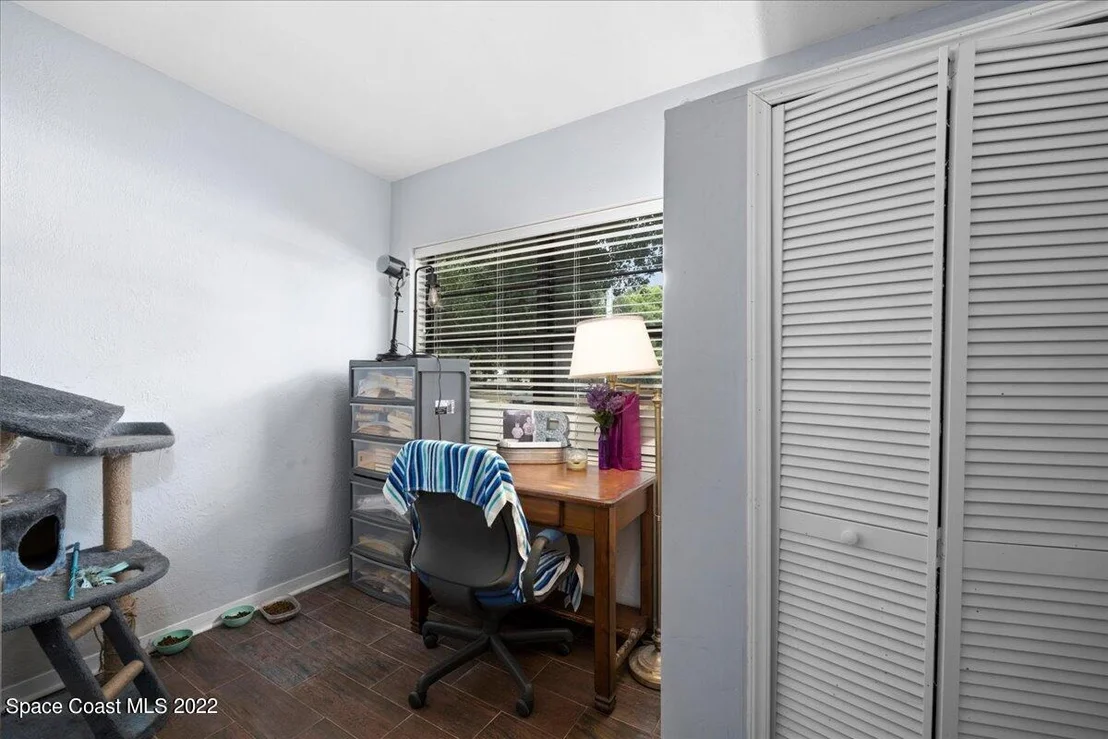 Photo of 4570 Apollo Road