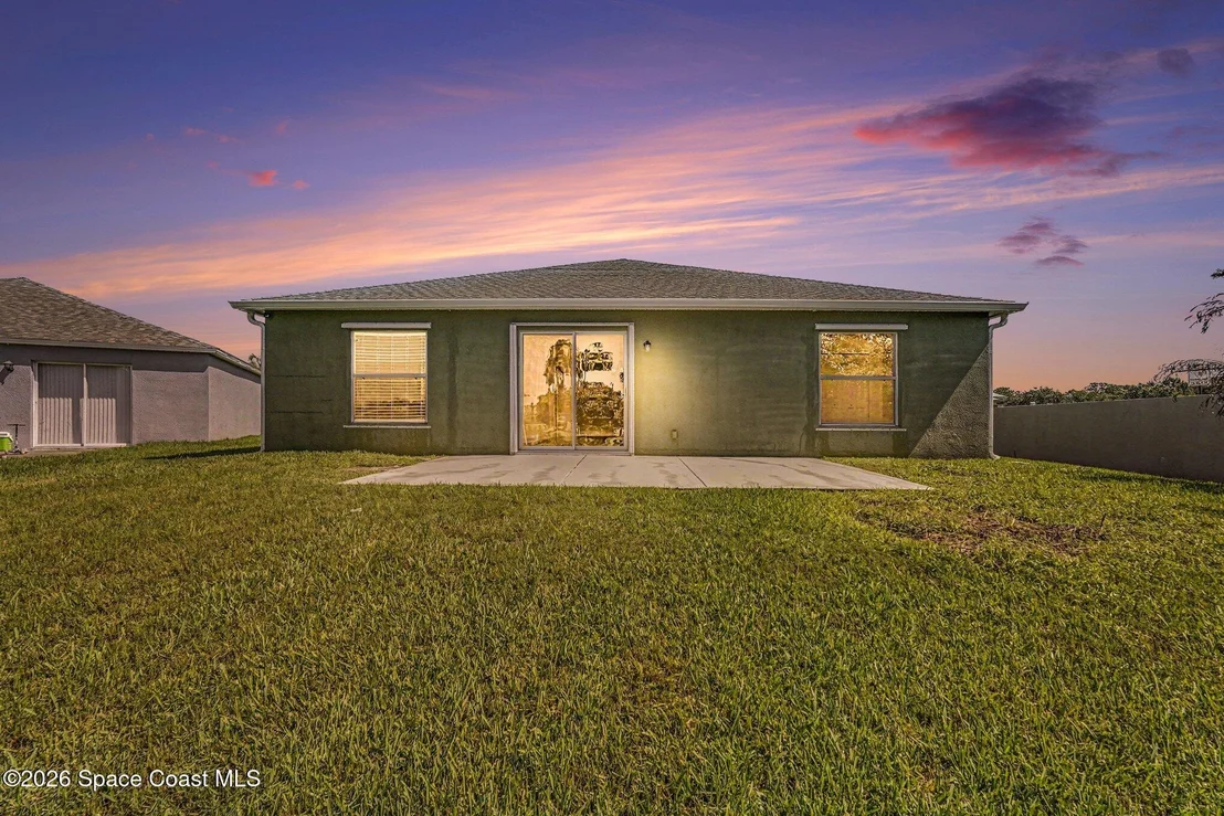 Photo of 1805 Bayhill Drive