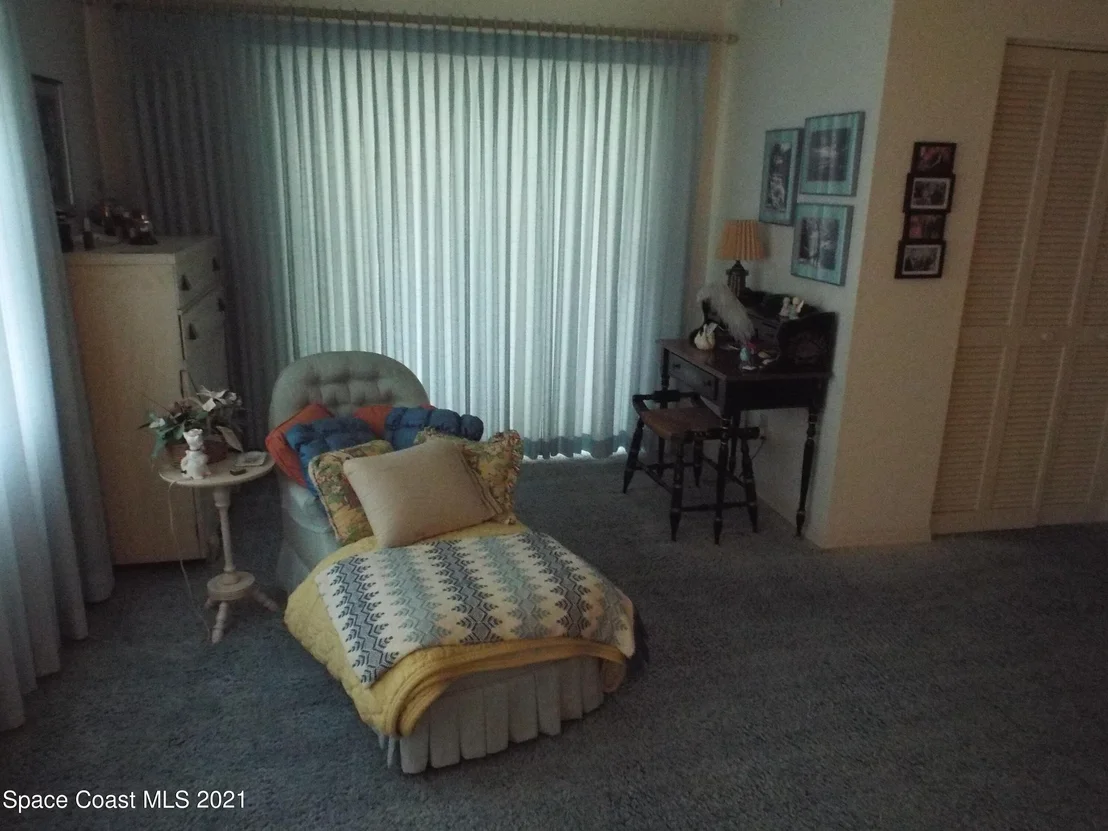 Photo of 882 Port Malabar Boulevard NE