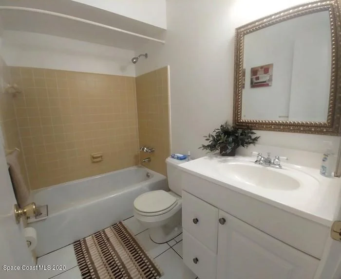 Photo of 790 Cobblestone Lane NE