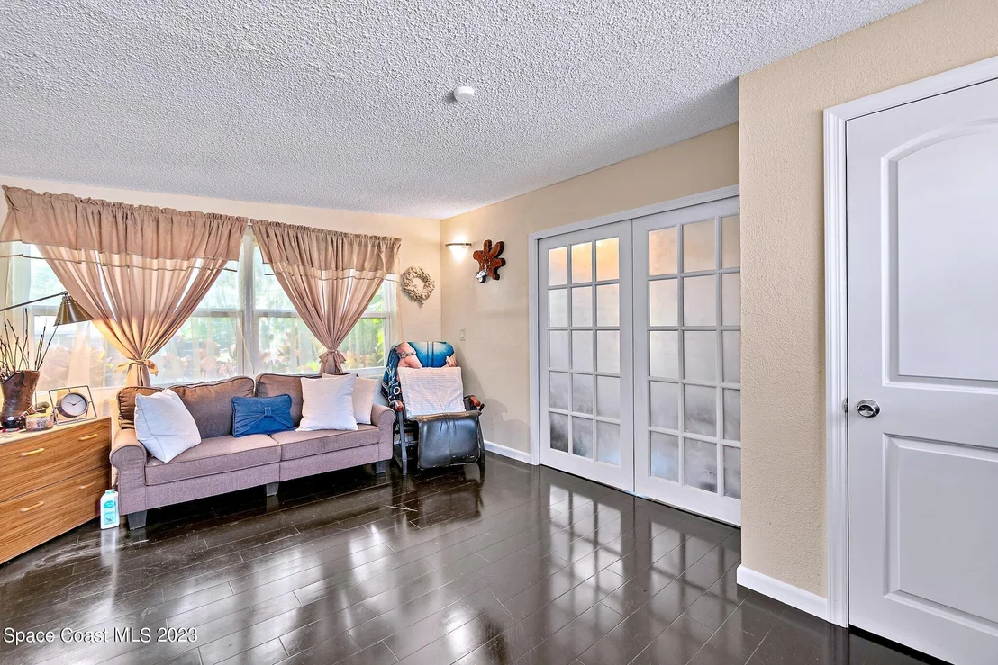 Photo of 6 Vermont Avenue