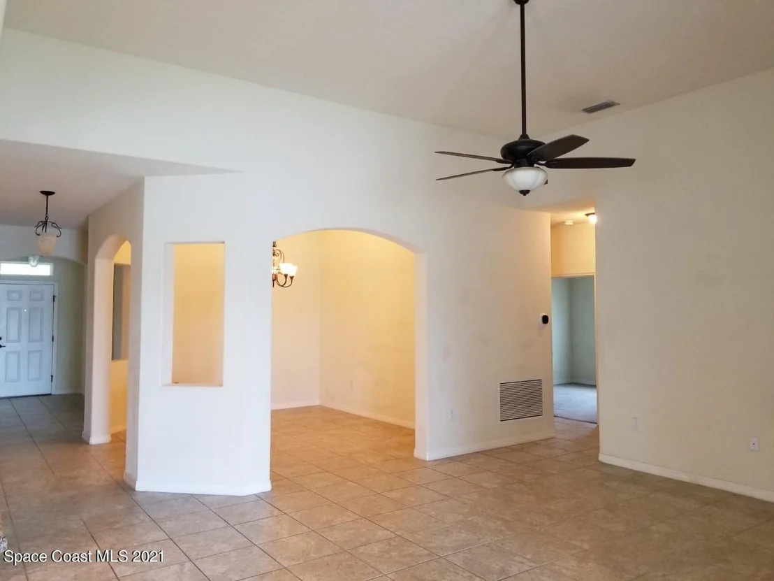 Photo of 1771 Bridgeport Circle