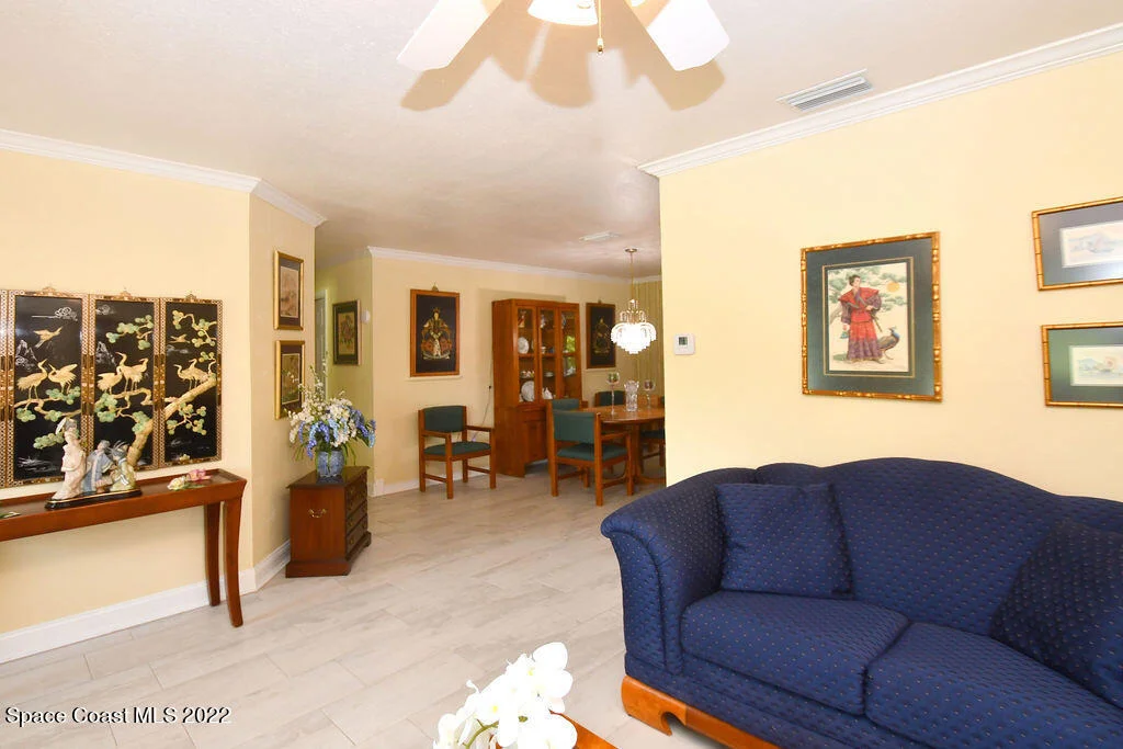 Photo of 1241 Riviera Drive NE