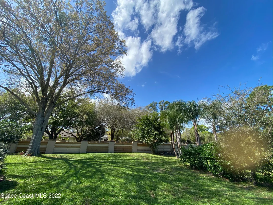 Photo of 2280 Hamlet Drive