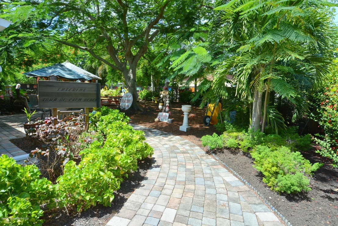 Photo of 2936 SE Garden Street