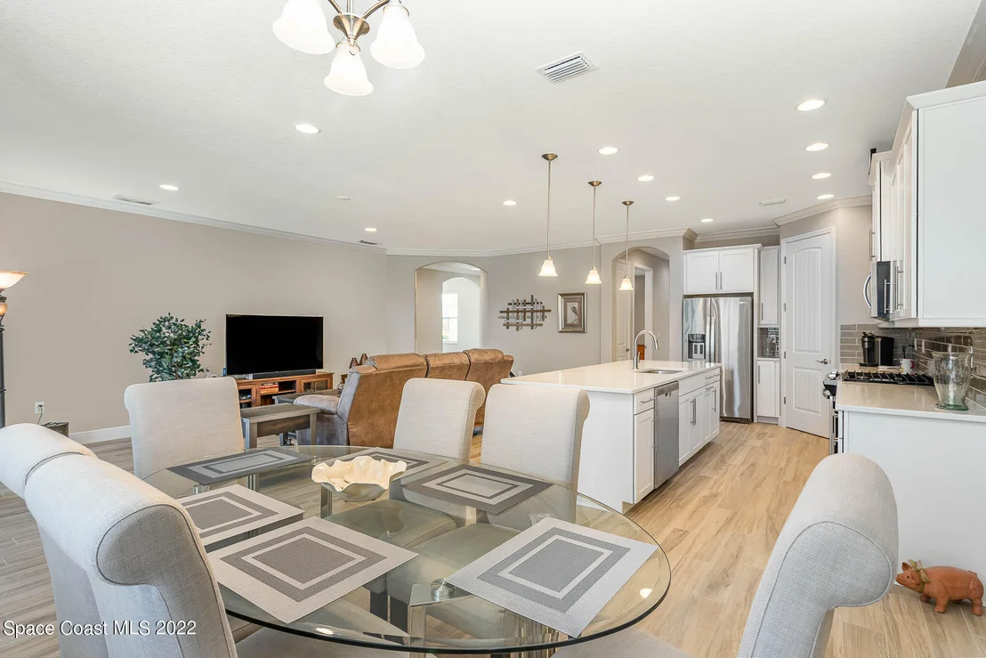 Photo of 7635 Wyndham Drive