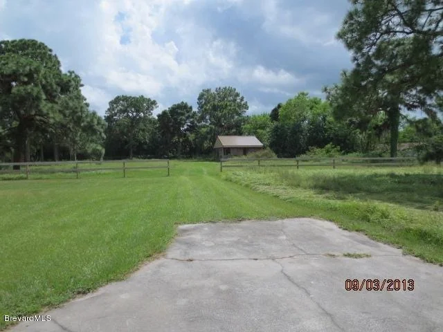 Photo of 4055 Pinewood Road