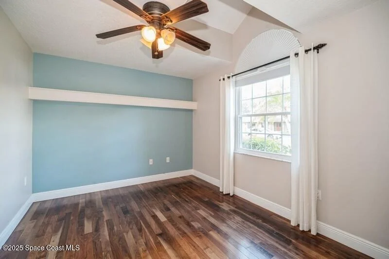 Photo of 586 Deerfield Drive
