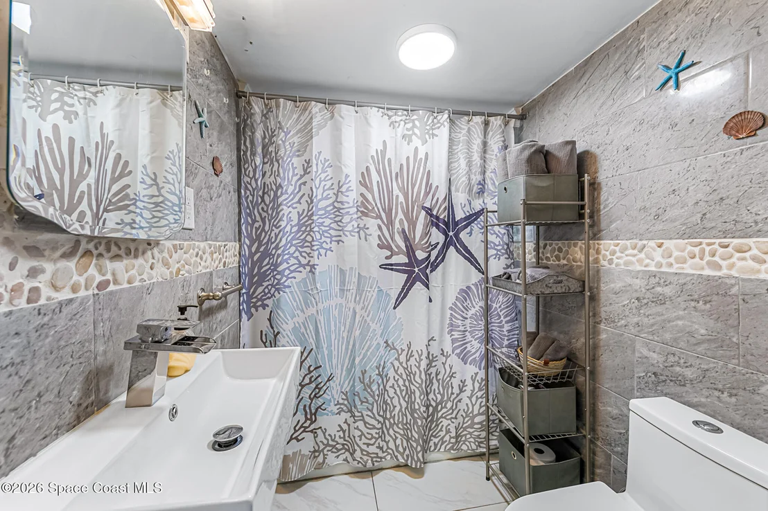 Photo of 329 Pineda Street