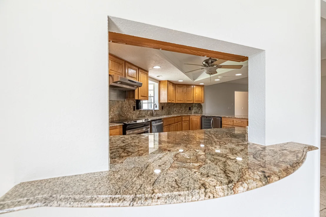 Photo of 4300 Pinewood Road