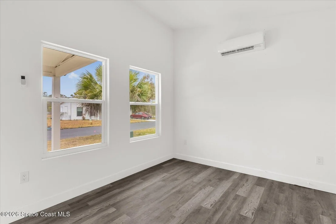 Photo of 205 Flamingo Drive