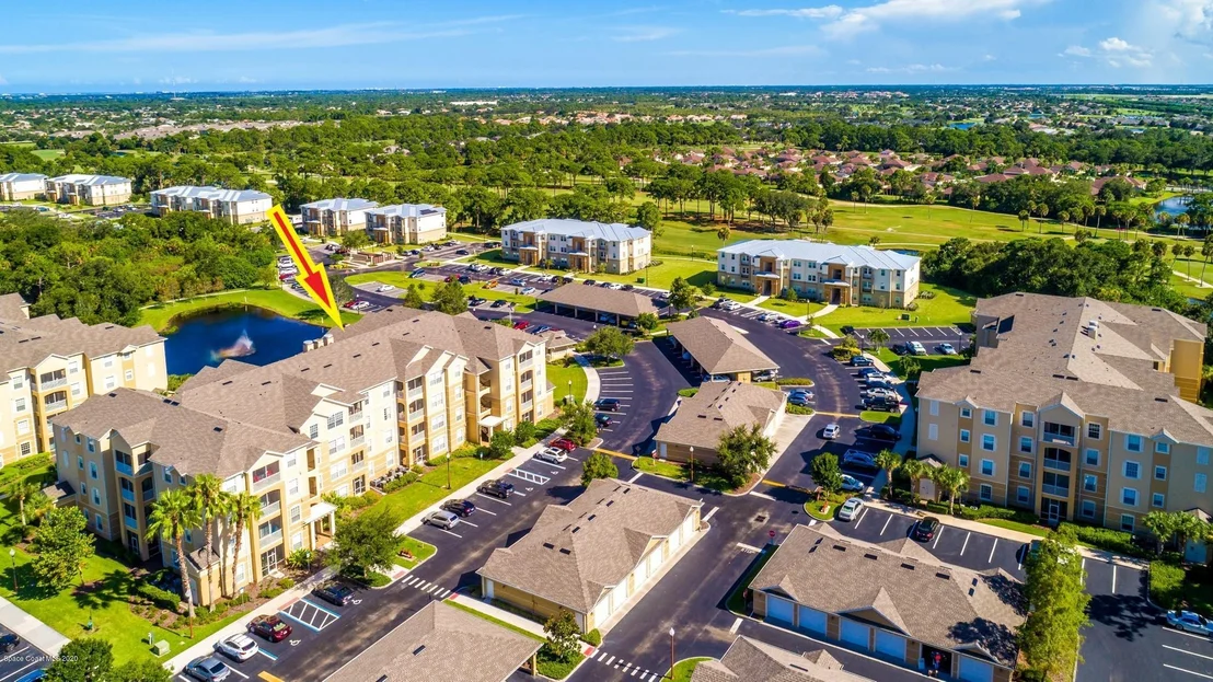 Photo of Unit 310 at 1576 Peregrine Circle