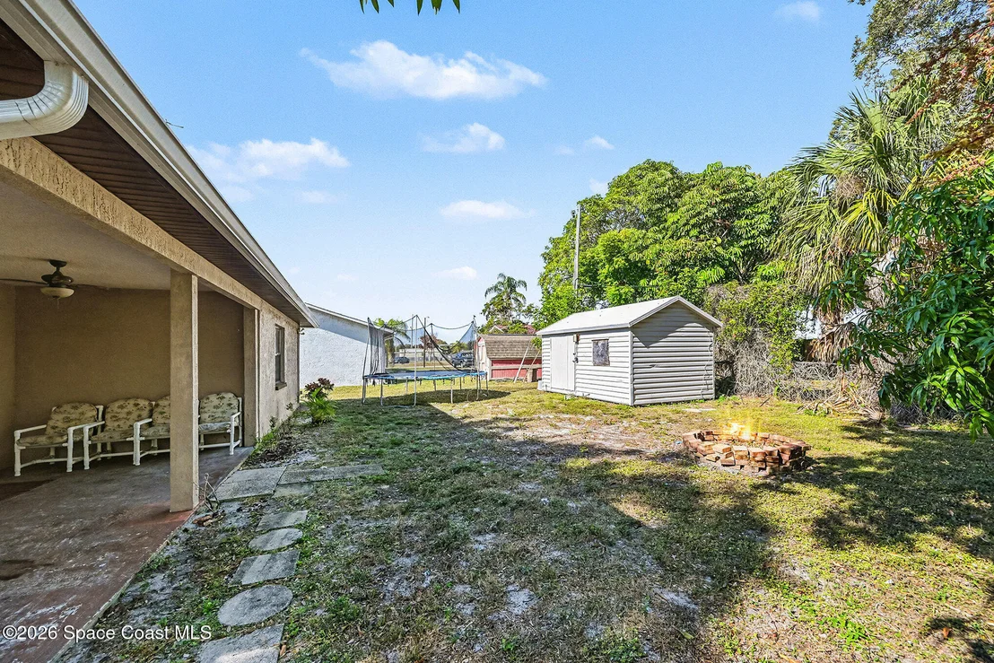 Photo of 1584 Gardner Dr Drive