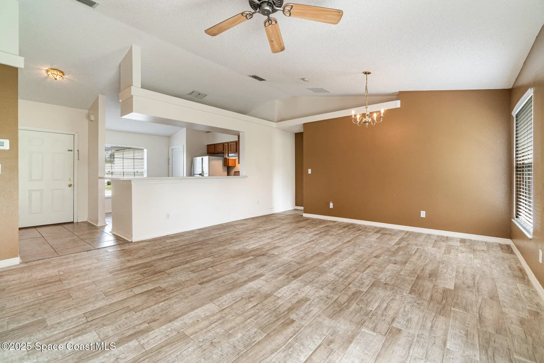 Photo of 11833 Foxglove Drive