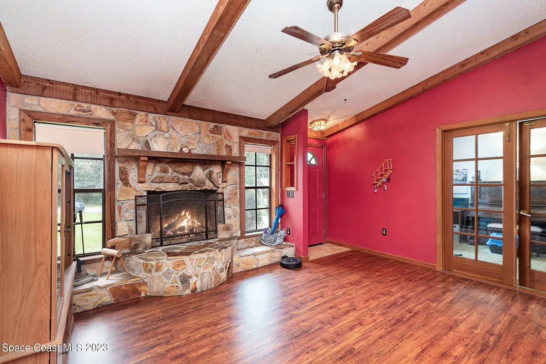 Photo of 6299 Deer Lane