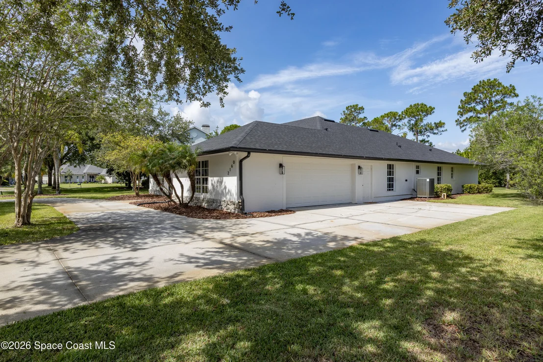 Photo of 2160 Windbrook Drive SE