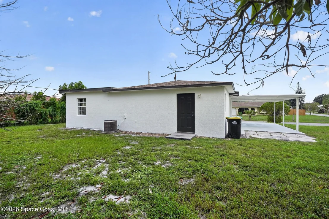 Photo of 774 Hampton Drive NE