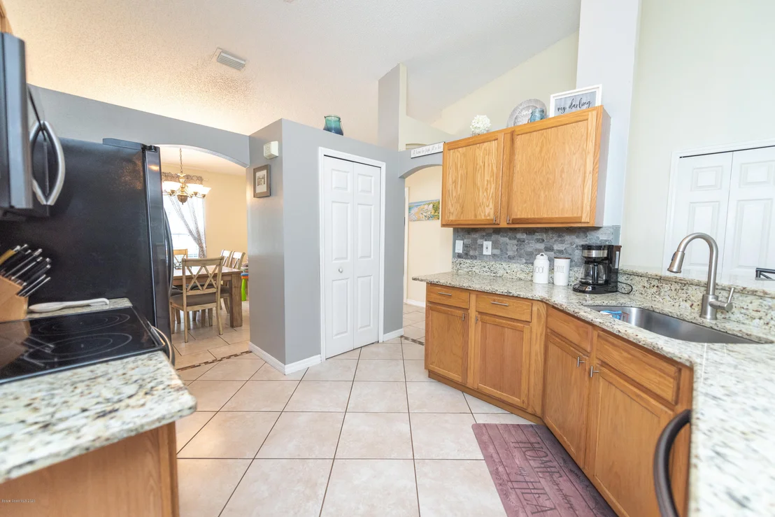 Photo of 6040 Adina Road