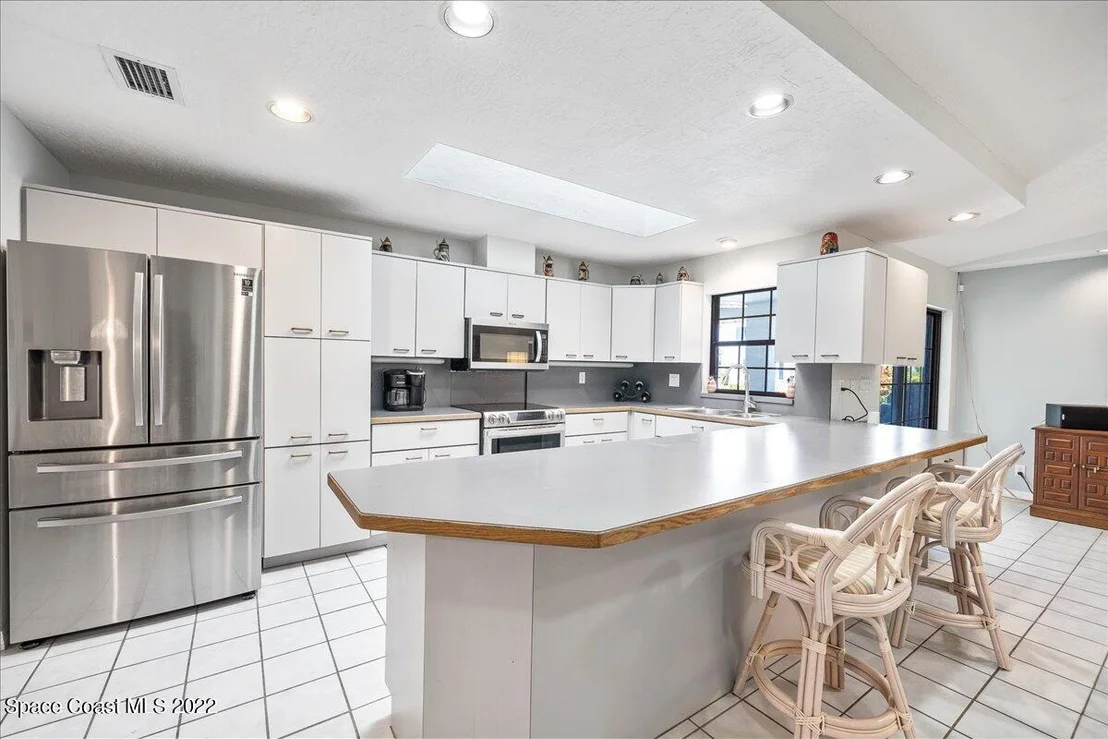 Photo of 655 Jackson Court