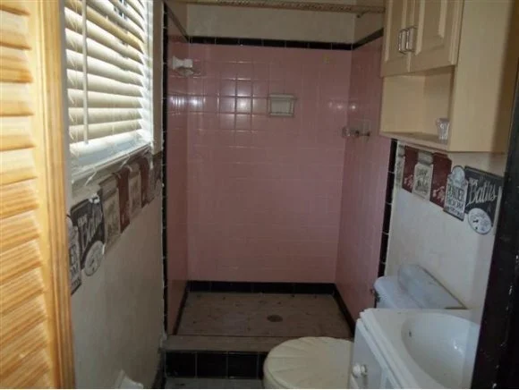 Photo of 1103 Azalea