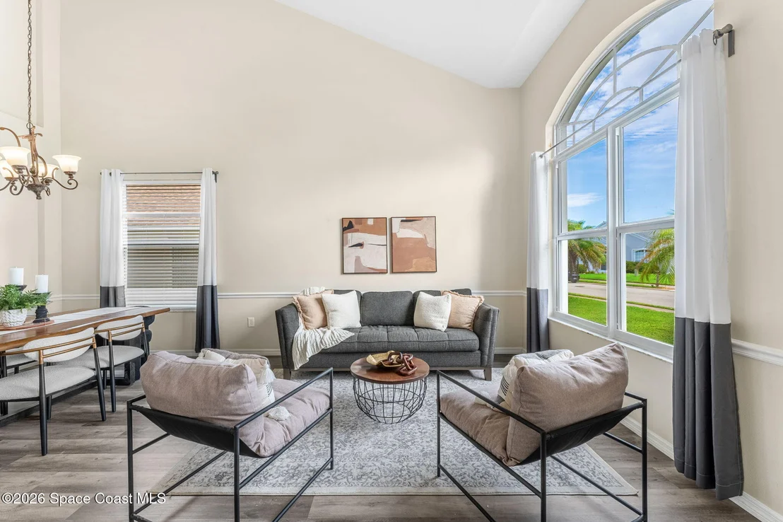 Photo of 981 Shaw Circle