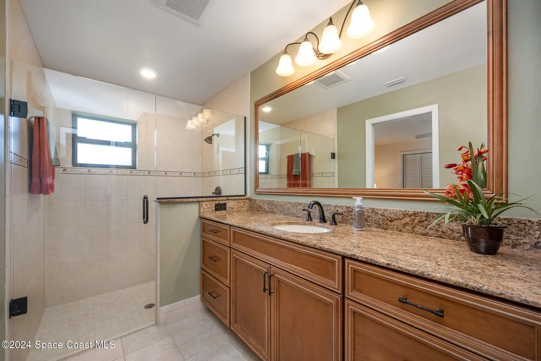 Photo of 1006 Cedarbrook Court