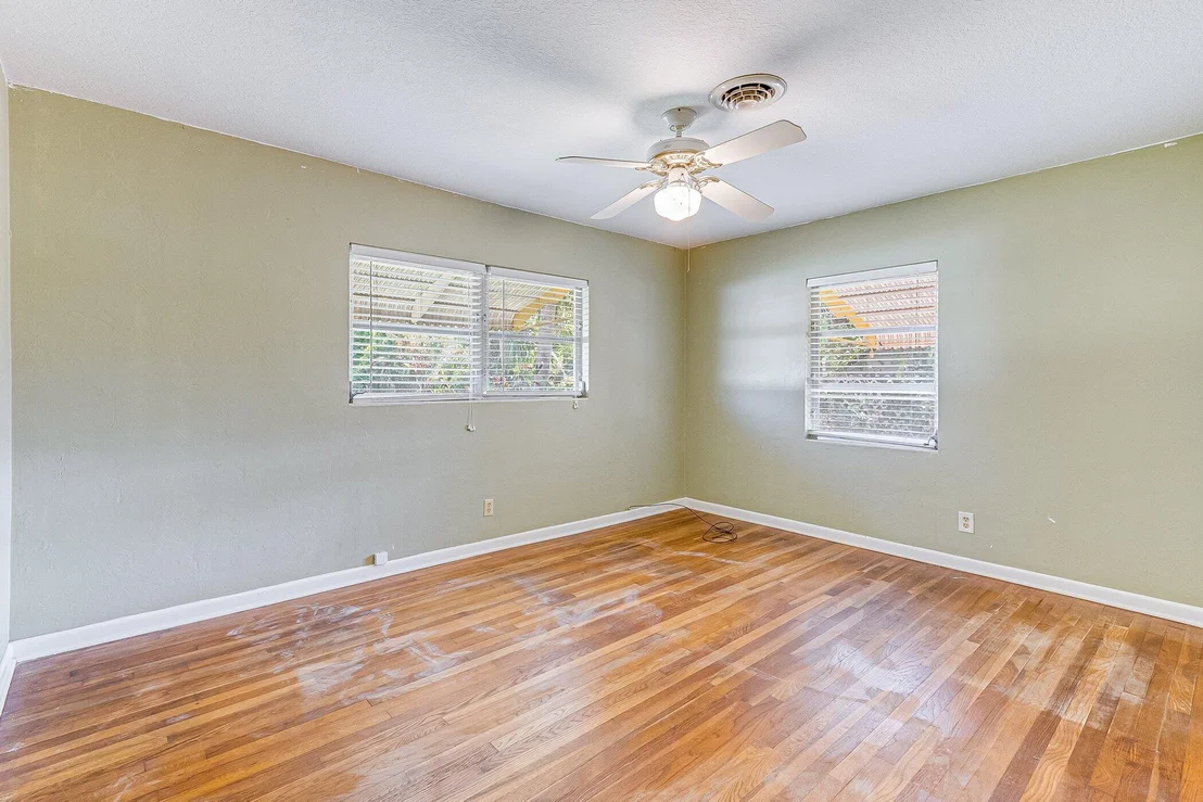 Photo of 114 Lagoon Avenue