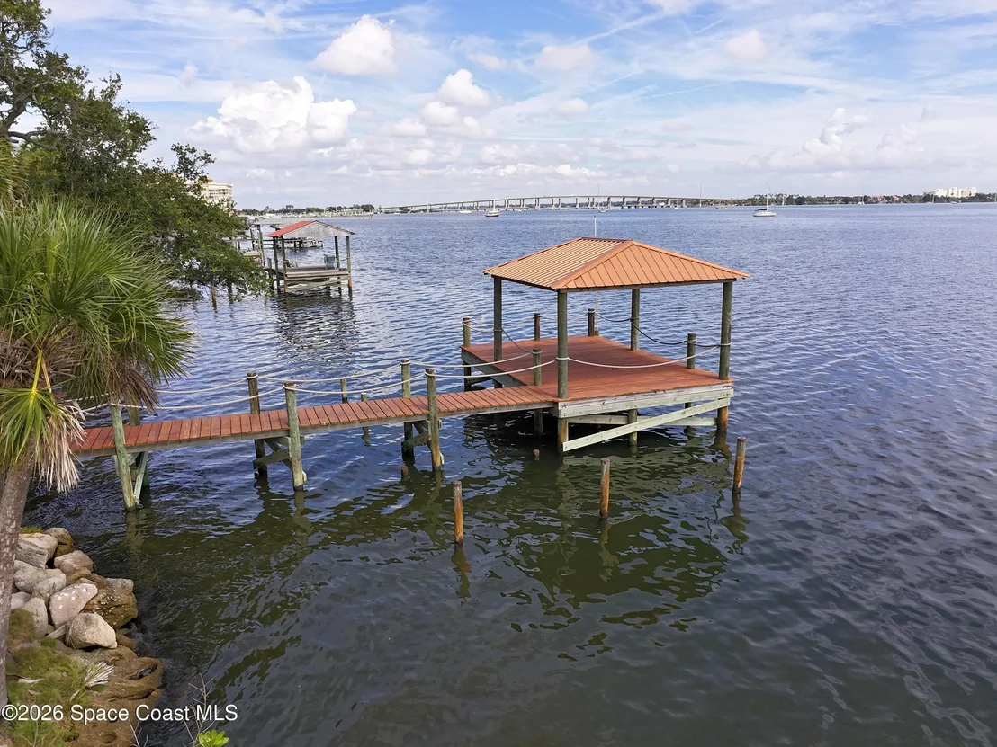 Photo of 555 Rockledge Drive