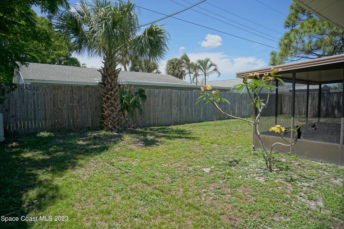 Photo of 688 Walnut Drive