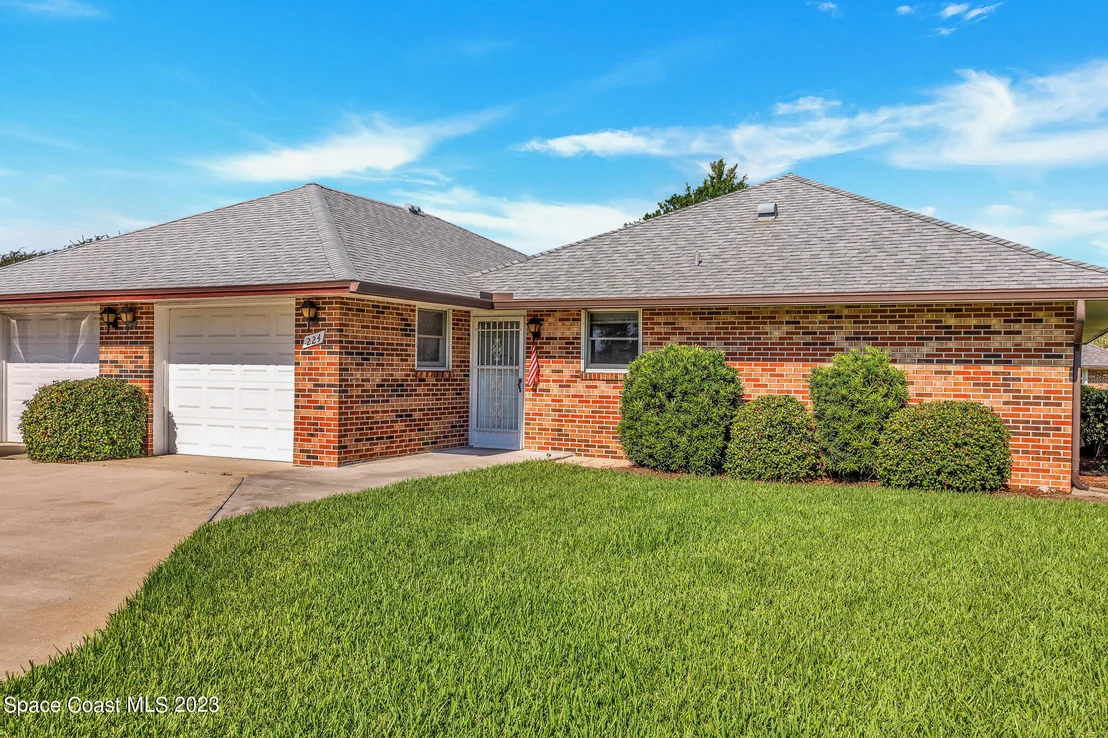 Photo of 224 Chalet Avenue