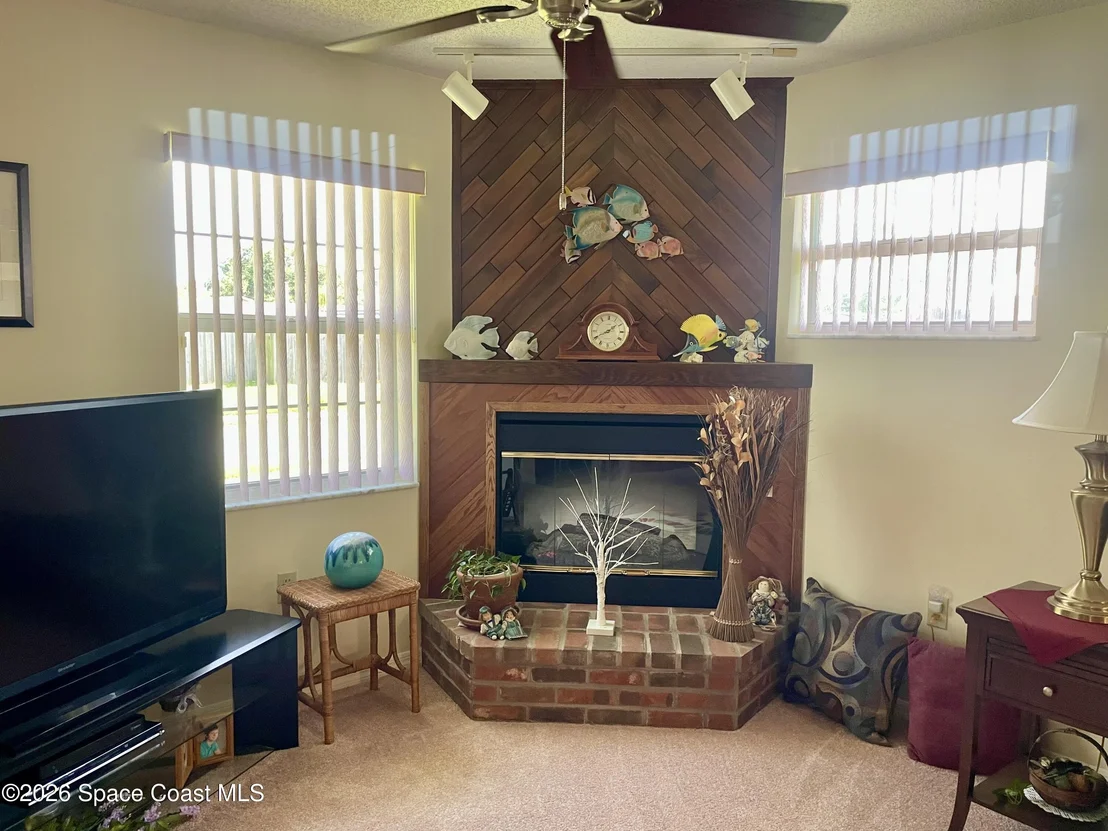 Photo of 629 Ebony Street
