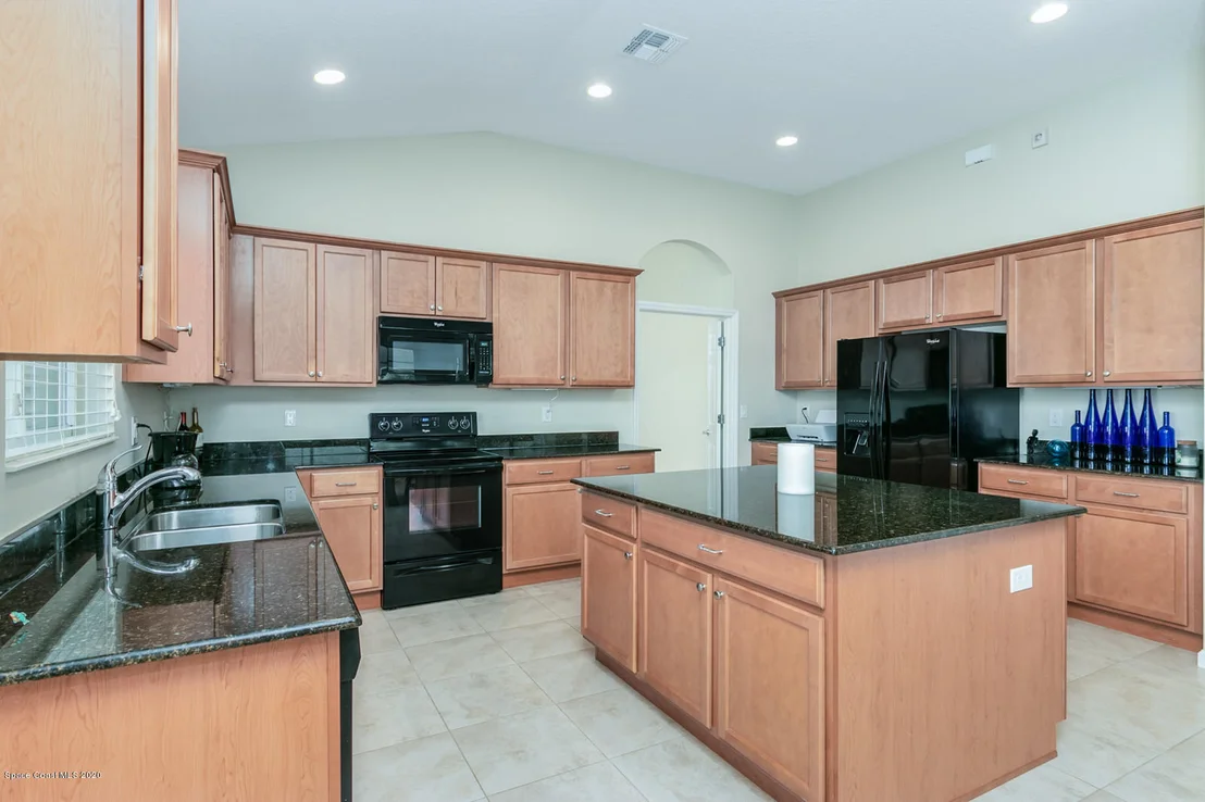 Photo of 1406 Dittmer Circle SE