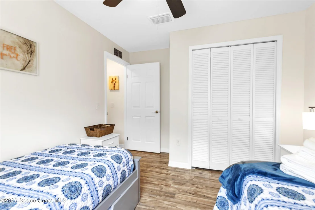 Photo of 233 Cinnamon Lake Circle