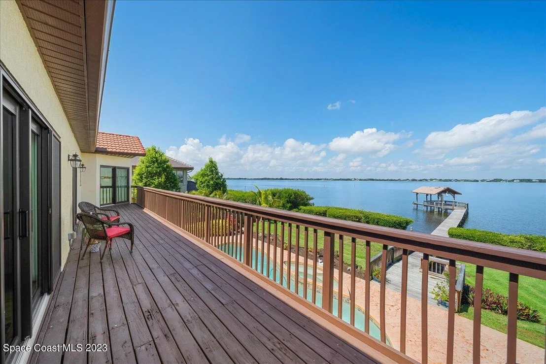 Photo of 544 Lanternback Island Drive