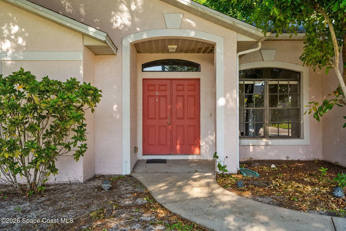 Photo of 2086 Lionel Drive