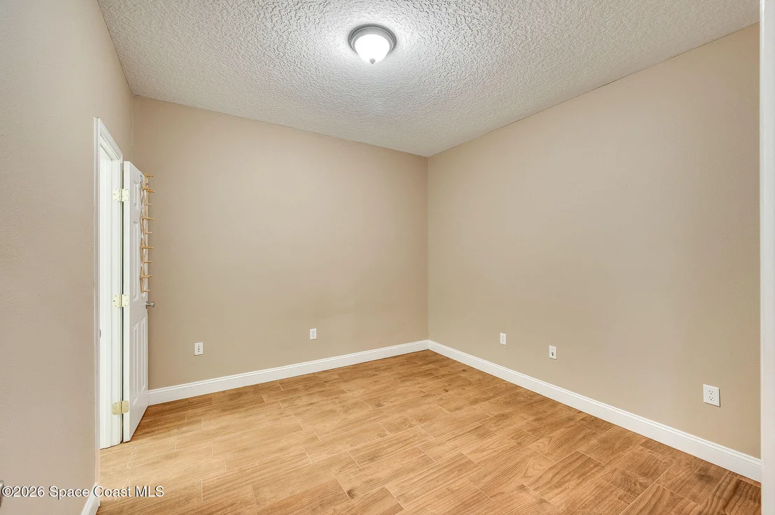 Photo of 2326 Holder Road