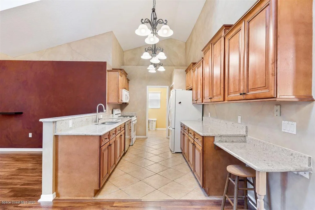 Photo of 984 Pelican Lane