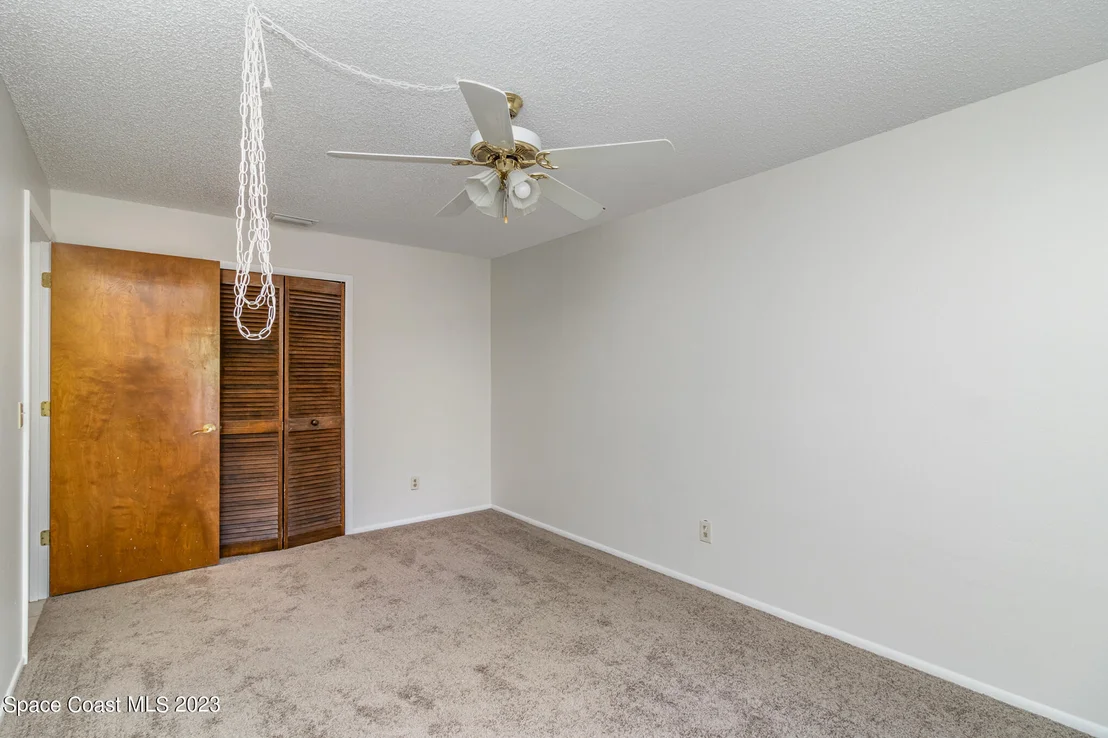 Photo of 2777 Nobility Avenue