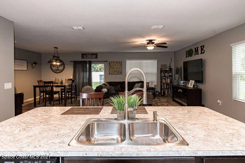Photo of 4323 Starling Place