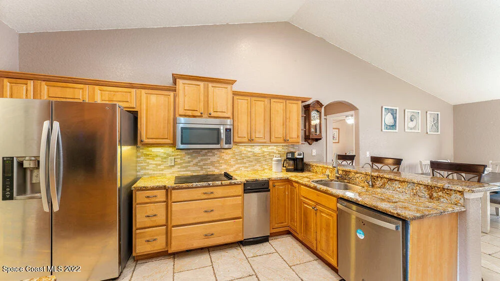 Photo of 6325 Ainsworth Road