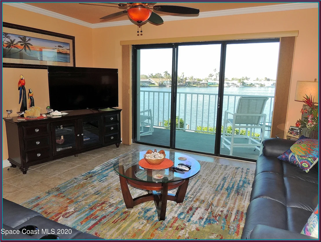 Photo of Unit 2202 at 1750 Commodore Boulevard