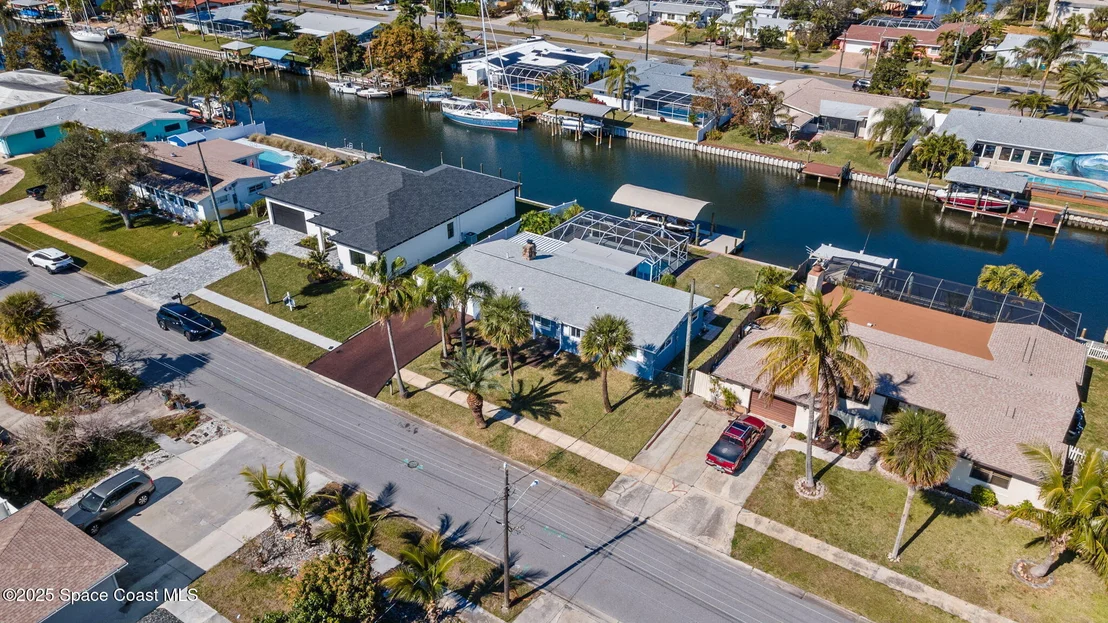 Photo of 431 Sandpiper Drive