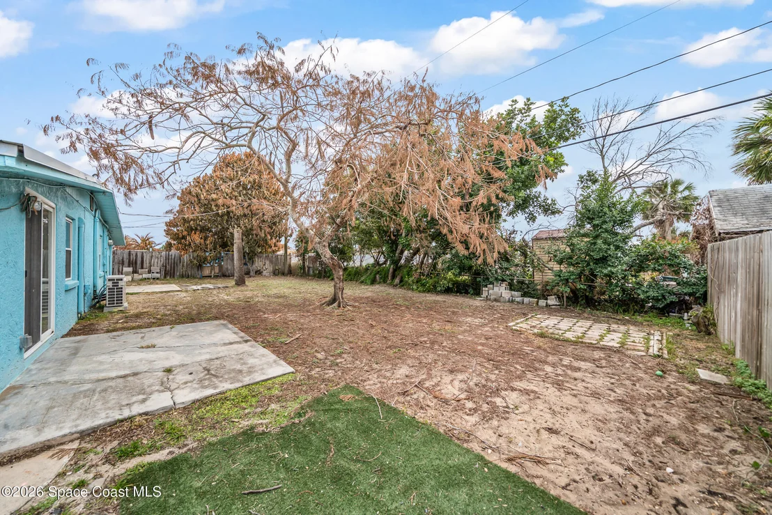 Photo of 251 Avenida Del Sol