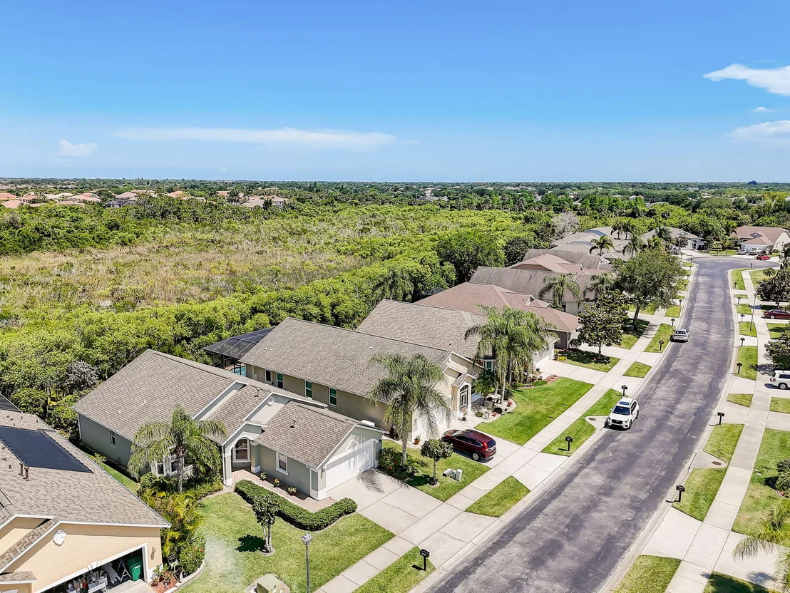 Photo of 4621 Portage Trail
