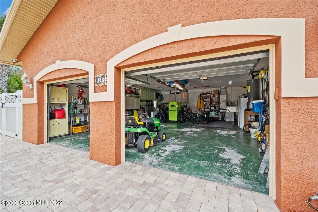 Photo of 83 W Bay Drive