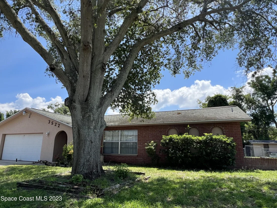 Photo of 3522 E Roundtree Drive