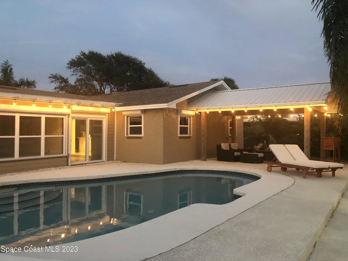 Photo of 387 Carmine Drive