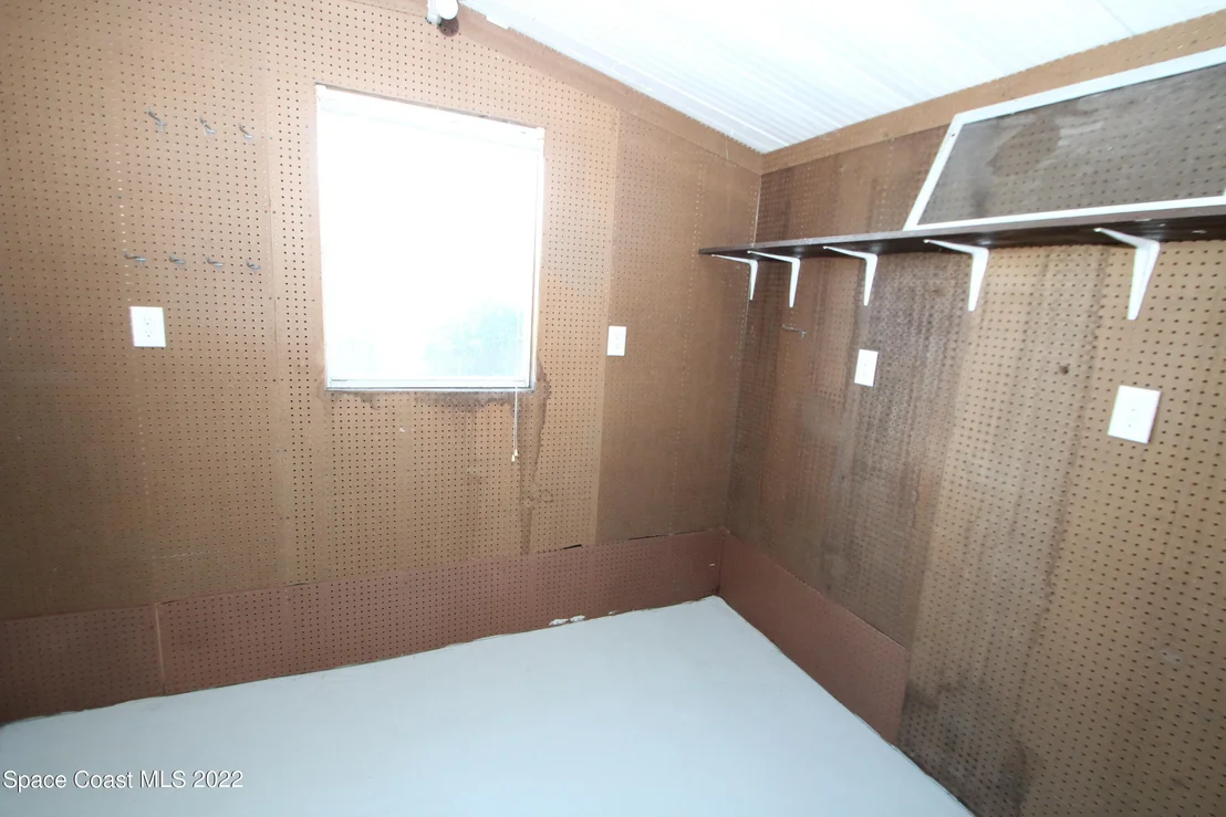 Photo of 2522 Amberly Road NE