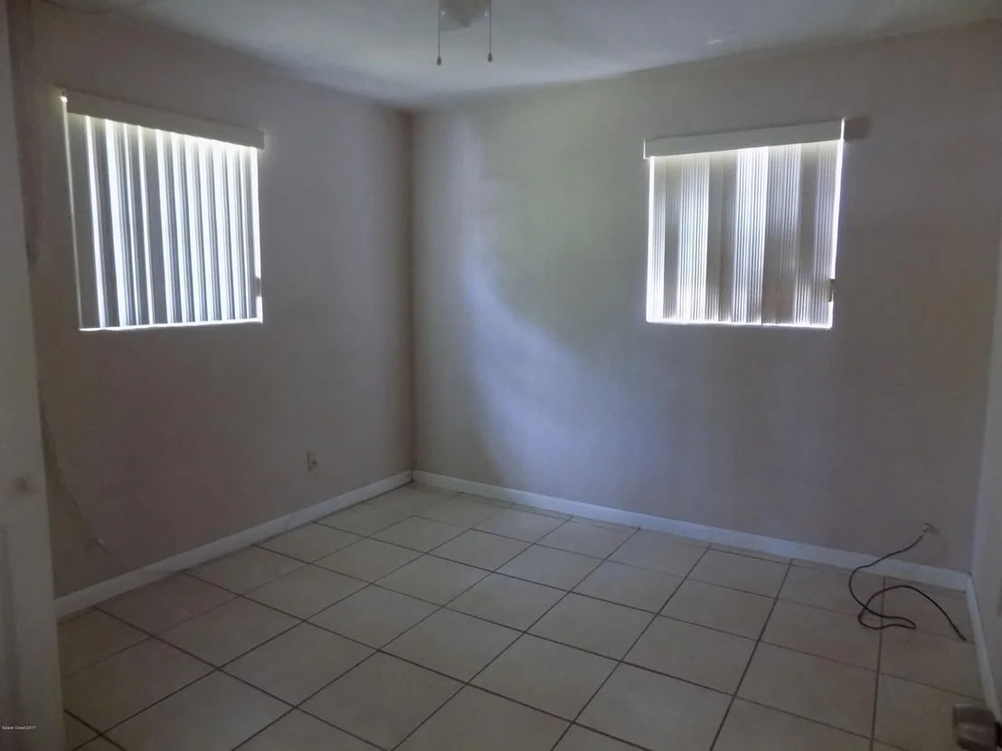 Photo of 1602 Cambridge Drive
