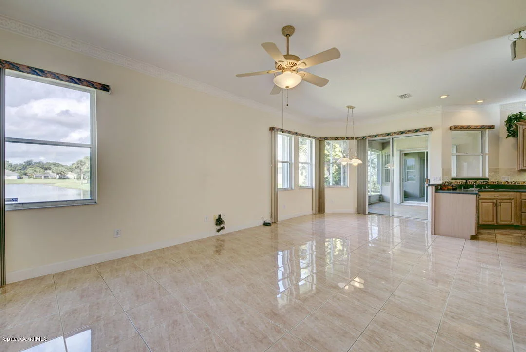 Photo of 843 Spring Oak Drive